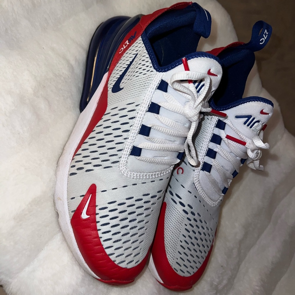 REAL NIKE 270s